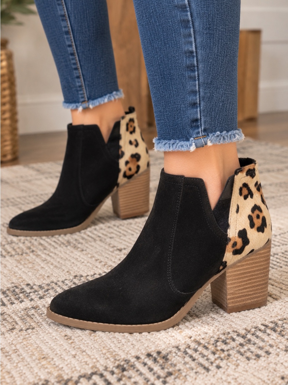 Naughty Monkey Camilyn Black & Leopard Heeled V-Cut Booties - Size 8